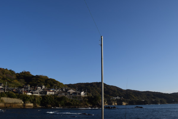堤防の電線