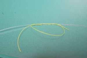 ウキ止め紐の結び方2