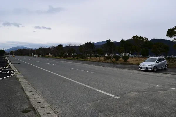 中突堤駐車場