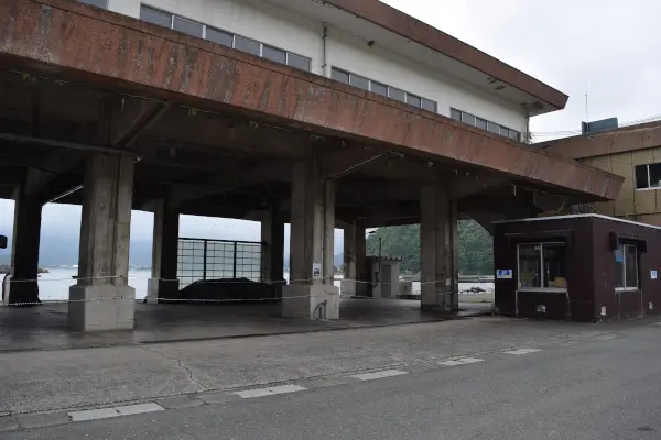 日向漁港魚市場