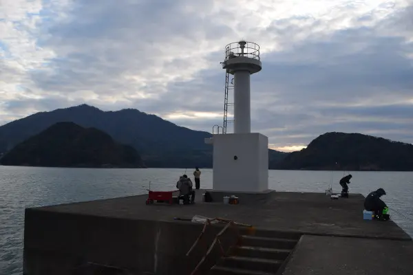 音海大波止先端