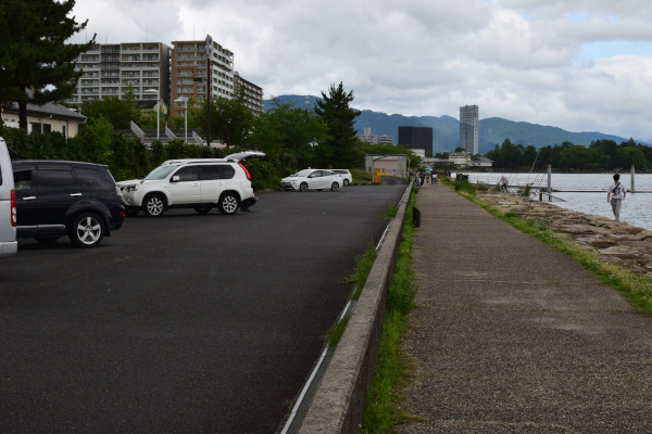 晴嵐に道B駐車所
