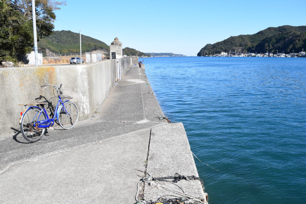 浦神堤防