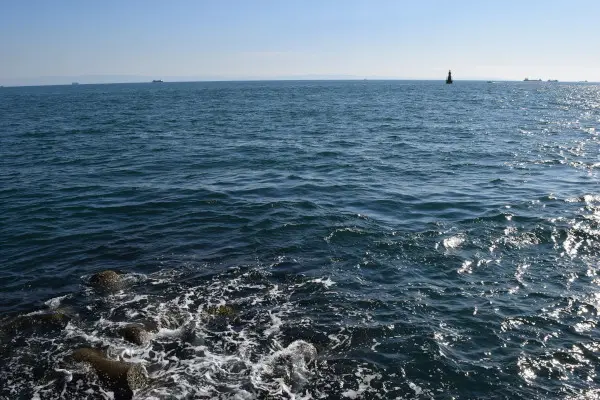 平磯海づり公園の沖向き