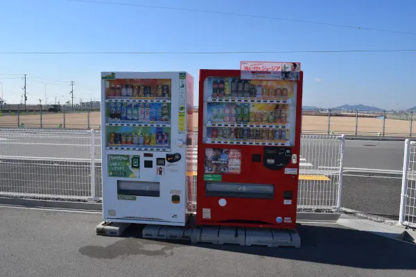 神戸空港駐車場の自動販売機