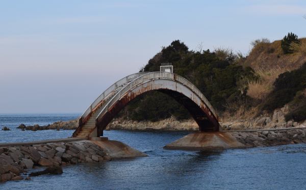 丸山海釣り公園の橋