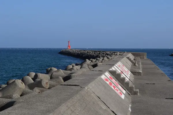 室津漁港の堤防