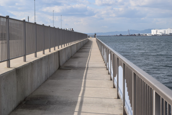 堺浜海とのふれあい広場海釣りテラスの近景