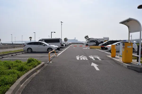 りんくう釣り護岸の駐車場