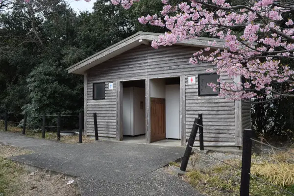 聖崎公園のトイレ