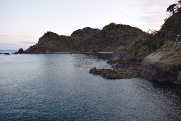釜屋漁港周辺の海岸