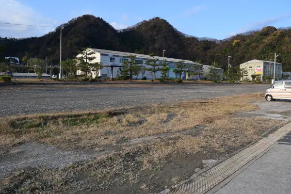 浜坂漁港東堤防近くの駐車スペース