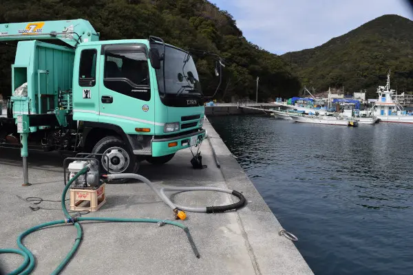排水処理場前の車横付け釣りポイント